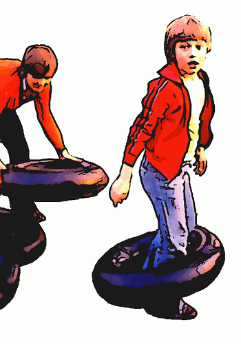 Reifenspiele: durch alle Reifen einmal durch, oder andere Spielvarianten mit Radschläuchen.